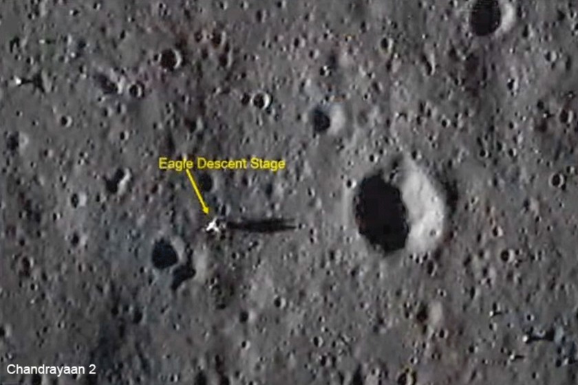 снимок поверхности Луны